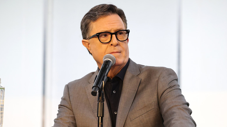 Stephen Colbert verschijnt op een Apple-gesponsord evenement