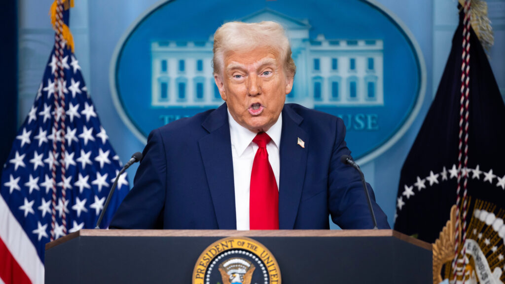 Waarom heeft Donald Trump een derde cognitieve test afgelegd? Zijn nieuwste gezondheidsopschepper valideert internetspeurneuzen