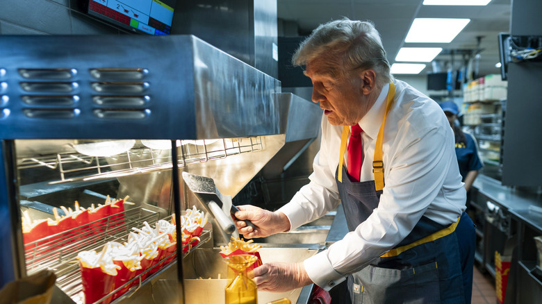 Donald Trump voert campagne bij McDonald's