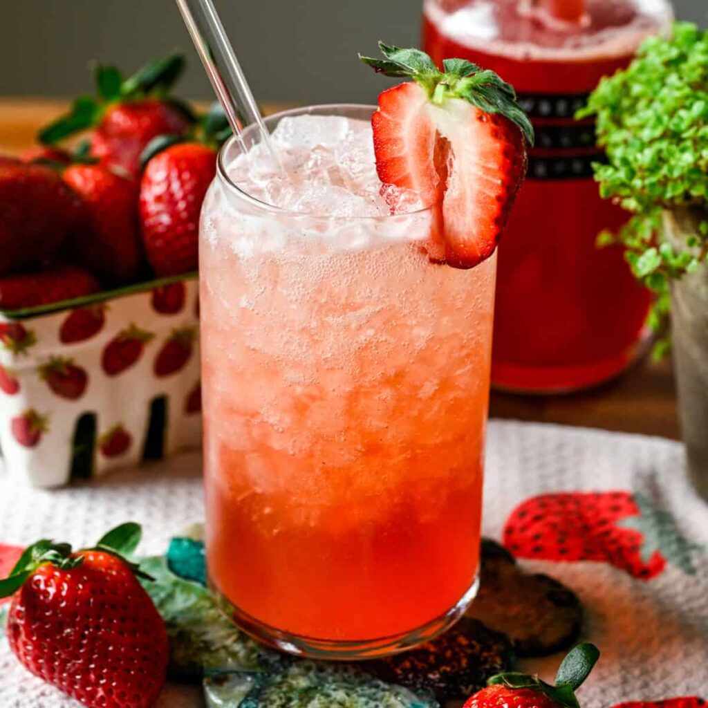 Zelfgemaakte Aardbei Vanille Bonen Frisdrank