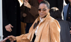 Heeft Oprah Winfrey moeite om post-Ozempic te lopen? Dit is het gezondheidsgerucht dat ze niet kon negeren