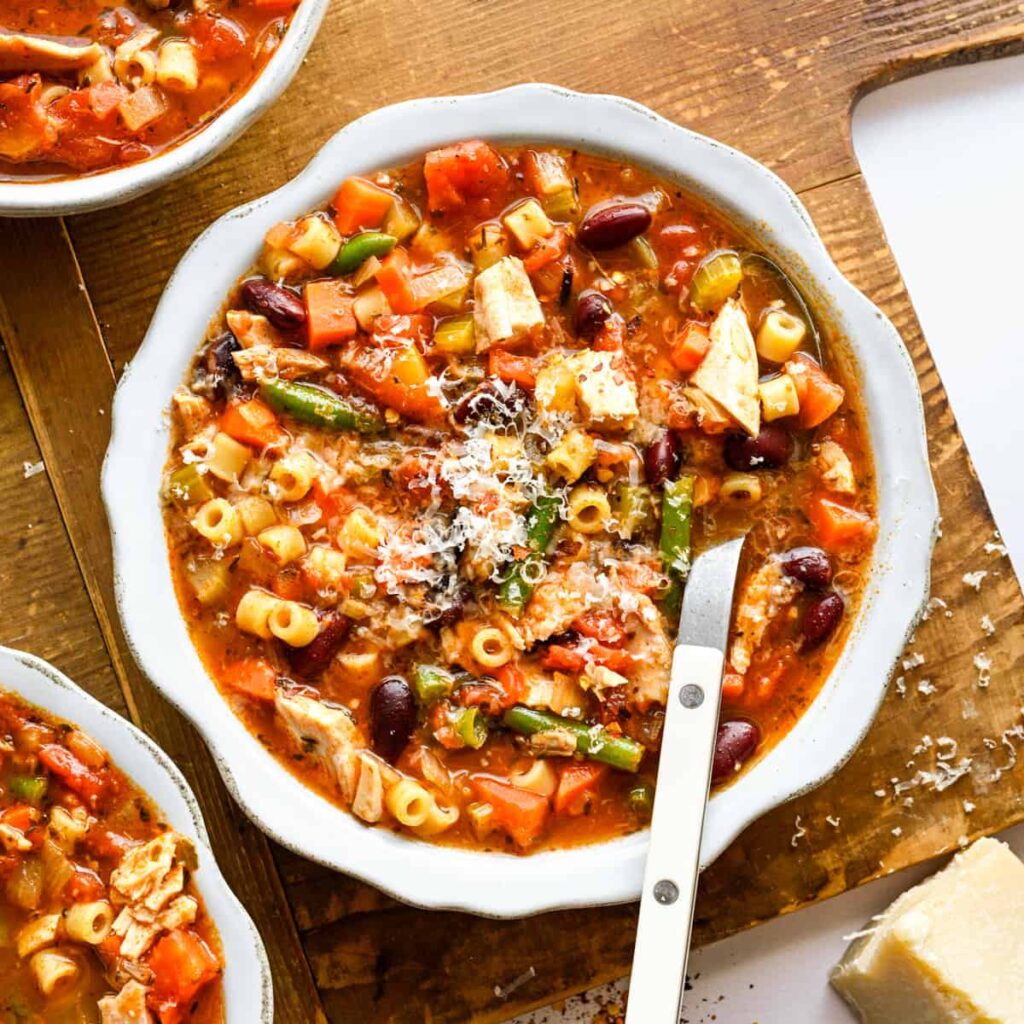 Kipminestronesoep (met Kip uit het Rotisserie!)