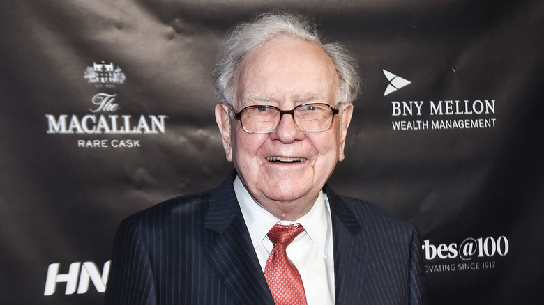 Warren Buffett glimlacht