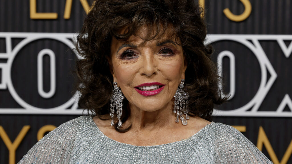 5 Joan Collins-momenten op de rode loper die bewijzen dat 90 niet meer is wat het was