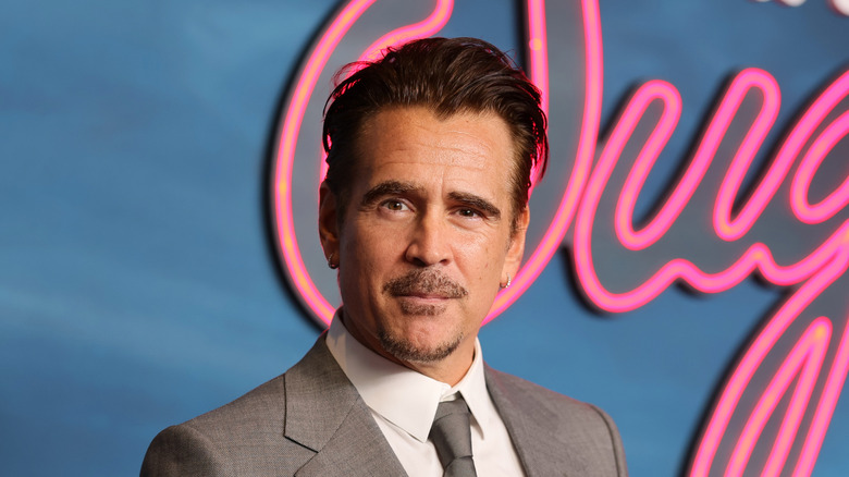 Collin Farrell poseert