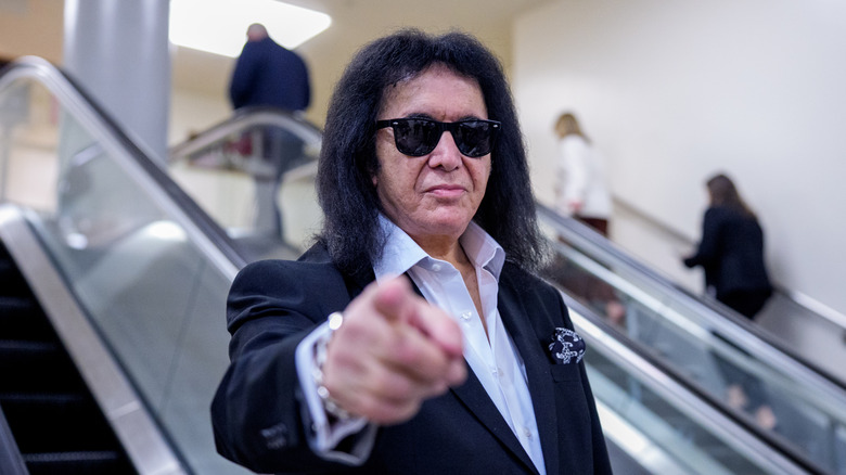 Gene Simmons wijst