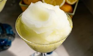 Bevroren limoncellococktail