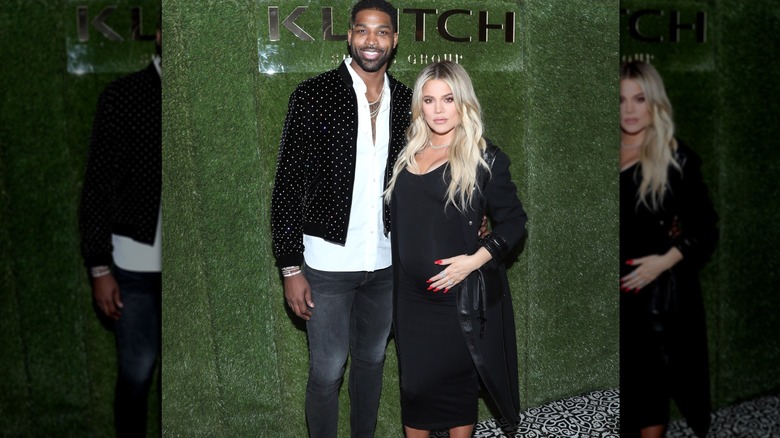 Khloé Kardashian en Tristna Thompson poseren