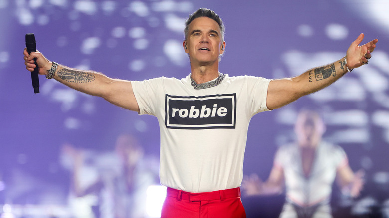 Robbie Williams treedt op