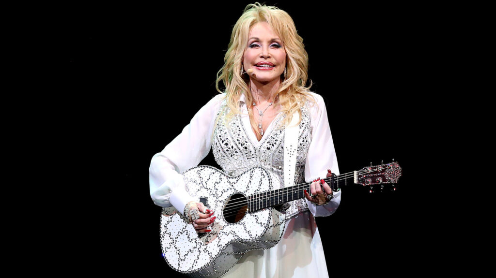 Burn-out bij zorgverleners bestaat – Dolly Parton heeft ons de harde waarheid geleerd om het te herkennen