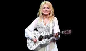 Burn-out bij zorgverleners bestaat – Dolly Parton heeft ons de harde waarheid geleerd om het te herkennen