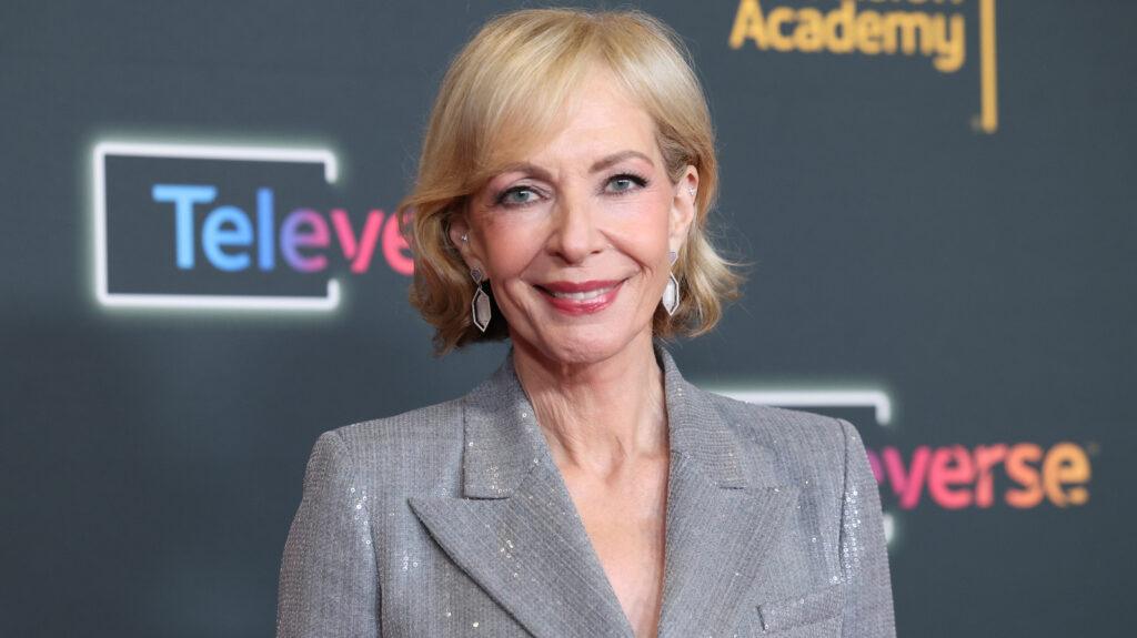 Allison Janney werd wakker geschud over hoe moeilijk de vruchtbaarheid van vrouwen kan zijn