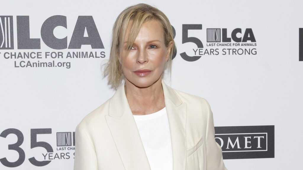 Kim Basinger, 72, volgt dit dieet al tientallen jaren als onderdeel van haar 'gedisciplineerde' levensstijl