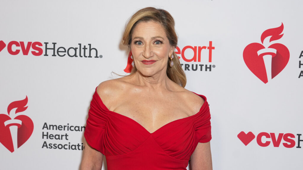 Edie Falco's eerdere diagnose van borstkanker, uitgelegd