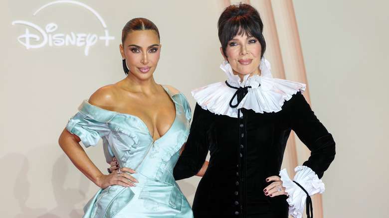 Kim Kardashian en Kris Jenner waren aanwezig bij de "Alles is eerlijk" Disney+ première in Maison de La Chimie