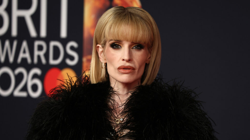Kelly Osbourne is niet de enige: 4 beroemdheden die zich bewust zijn geworden van het verdriet dat hun gewicht beïnvloedt